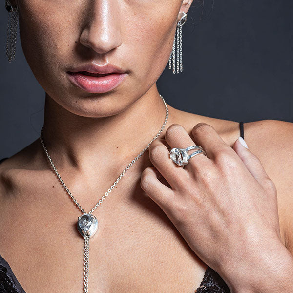 clear quartz silver necklace 